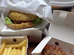 -必胜客(桂林中山店)