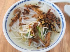 咸肉粉-泉兵三代清汤粉(晟龙店)