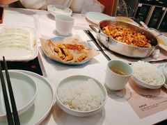 -黄记煌三汁焖锅(新佳丽江汉路店)