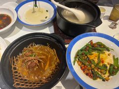 -香山湖家家宴(中山陵店)