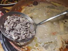 -洱火云南酸菜牛肉火锅(石景山当代商城店)