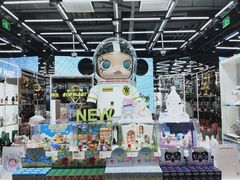 -泡泡玛特POPMART(侨福芳草地店)