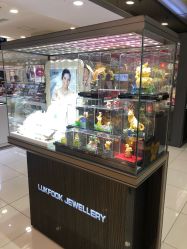 -六福珠寶(百联南方购物中心店)