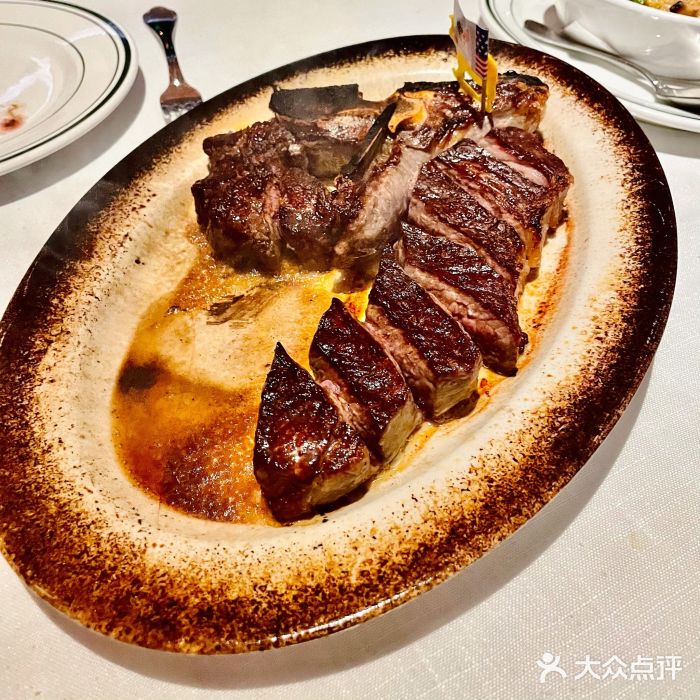 Wolfgang’s Steakhouse 沃夫冈牛排馆(上海白玉兰广场店)招牌大里脊双人份图片