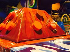 -酷洛小镇(步步高新天地购物广场店)