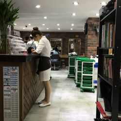大厅-川禾美发沙龙