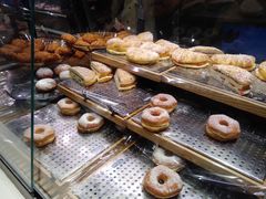 -巴黎贝甜(大宁国际商业广场店)