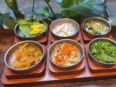 -银米·云南传统过桥米线(双廊黑金冠店)