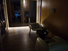 -裕龙汤泉