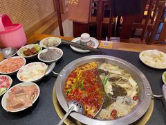 -沸炉重庆老火锅(军事博物馆店)