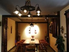 -小草屋轰趴馆别墅派对新场团建家庭聚会