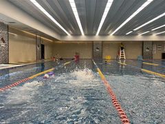 -蓝天国际游泳培训基地(华腾园店)