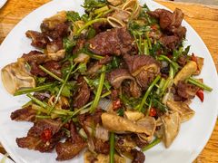 -超越海鲜屋(飞龙物业店)