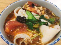 酸汤手擀面-新梅华·茶点餐厅(石路国际商城店)