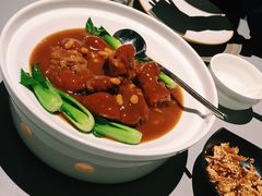 镇店明炉酱香猪手-T館·花园艺术餐厅