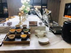 -西安大雁塔科技大学地铁站亚朵酒店