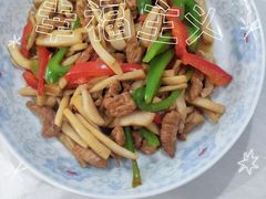 -乐禧母婴全自营月嫂(宝山店)