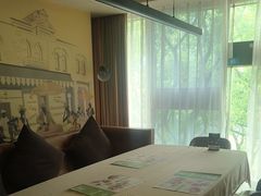 -意卡菲·欢乐聚会餐厅(华侨店)