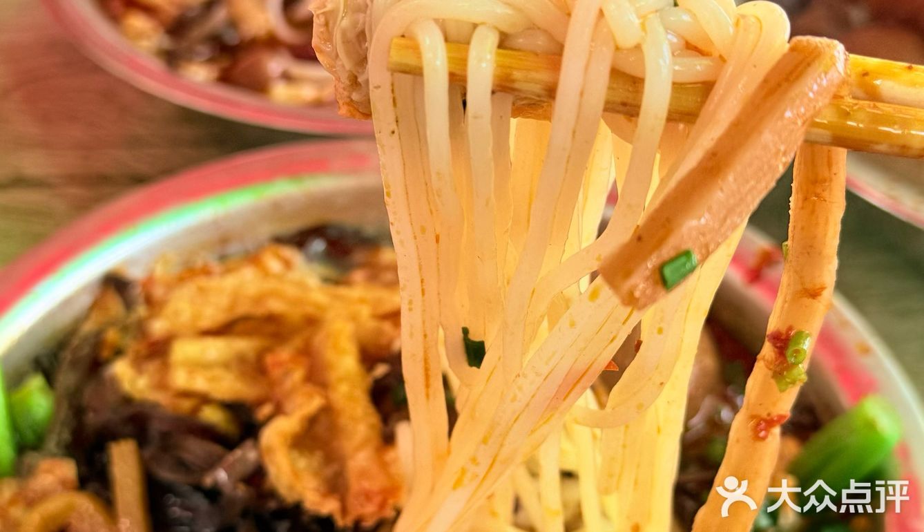 老牌螺蛳粉有它的秘密武器哇！