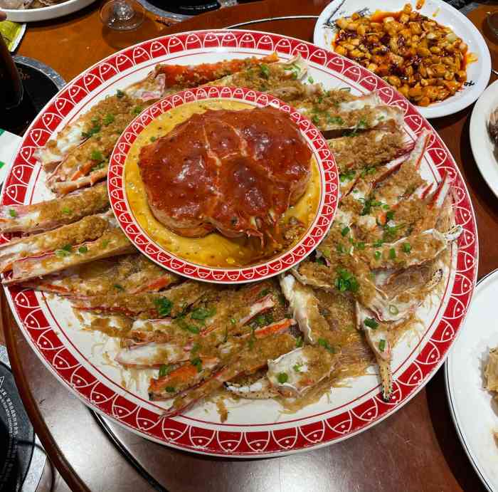 帝壹海中鲜-"到天津出差朋友宴请,比较特色是一楼是海鲜.