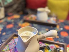 -月亮眼花园餐厅书吧酒吧