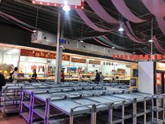 大堂-三千坪超级火锅市场·土灶牛肉火锅