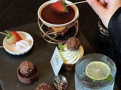 -上海漕河泾万丽酒店