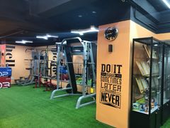 -GYMPLUS智能健身(中山北路店)