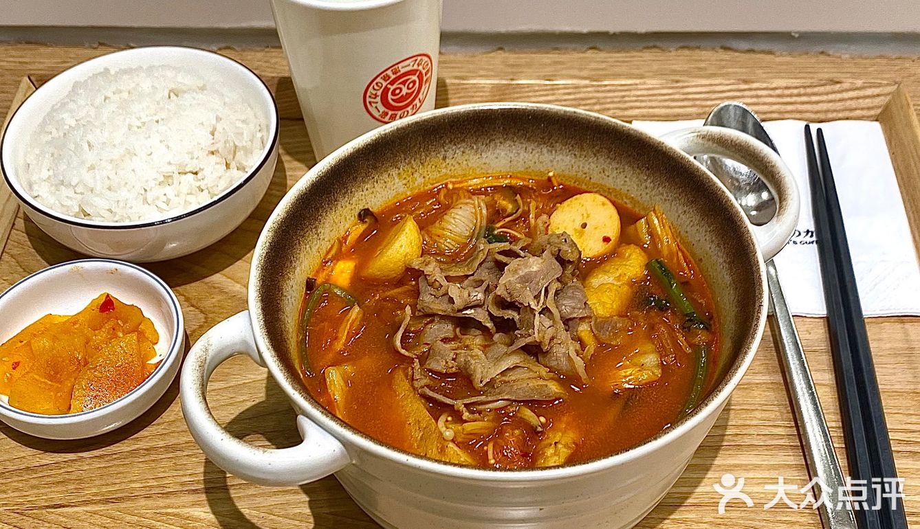 · 池奈已经蝉联大众必吃榜2年啦