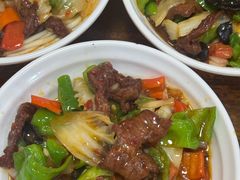 -歹歹的加个面过油肉拌面