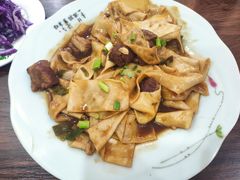 -壹阁胡羊焖饼(特色小吃街店)