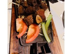 铁锄牛排-穹六人间 people 6(岳阳路店)