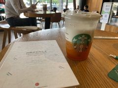 -星巴克臻选(莘庄仲盛店)
