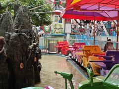 -顺德大良半月城游乐场