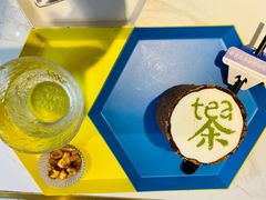 手工奶盖茶-茶是一枝花泡茶店
