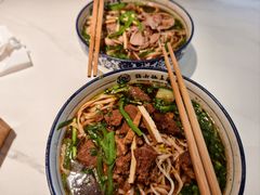 -镇南锅盖面馆(解放路店)