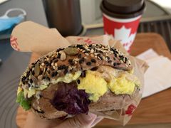 蛋香鸡腿肉贝果-Tims天好咖啡(河西万象城店)
