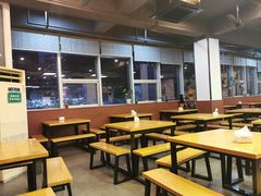 -郭巨人农家食堂(南部商务区店)