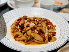 干椒炒牛肝菌-滇铺子·云南特色菜·第九届野生菌美食节(曲靖万达店)
