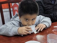 -湖南人家湘菜馆(镇江路店)