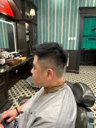 -海文先生国潮烫染男士理发馆
