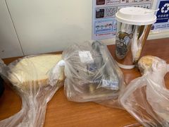 -全家便利店(愚园店)