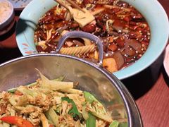 -川人百味·水煮活鱼(赛罕万达店)