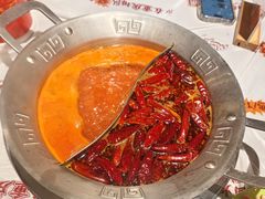-大芊金重庆串串火锅(南京路店)