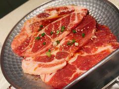 -蚂蚁洞·烤肉大营地(上海静安大悦城店)