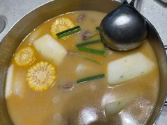 -肥仔文澳门猪骨煲(南京西路店)