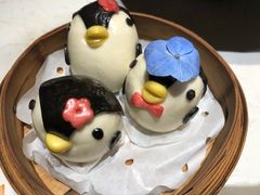 小企鹅奶黄包-卯时·龙光雅宴·精致锡帮菜(惠山古镇店)