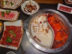 菌骨汤鸳鸯锅-大龙燚火锅(五一广场店)