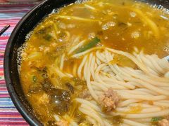 小锅米线-香巴拉云南餐厅(华莱坞店)