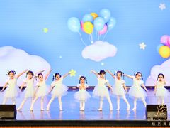 -炫艺舞蹈培训中心(枫尚奥特莱斯店)